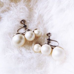 Vintage 1950’s Faux Pearl Earrings